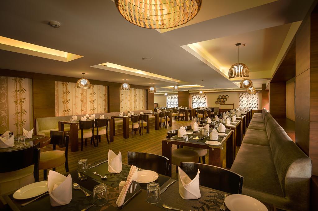Kga Elite Continental Hotel 蒂鲁瓦尔拉 外观 照片