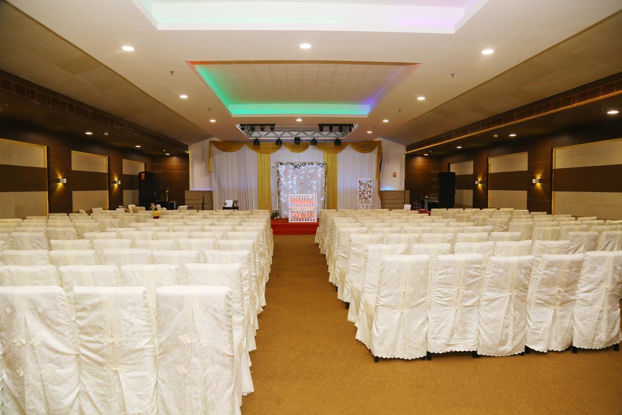Kga Elite Continental Hotel 蒂鲁瓦尔拉 外观 照片
